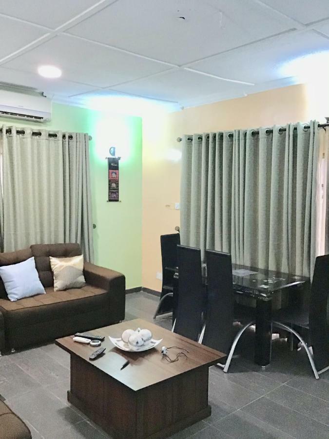 Gees Shortlets Apartments لاغوس المظهر الخارجي الصورة